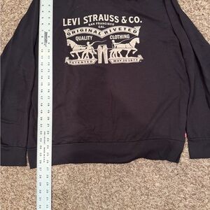 Levi's Black Graphic Sweatshirt